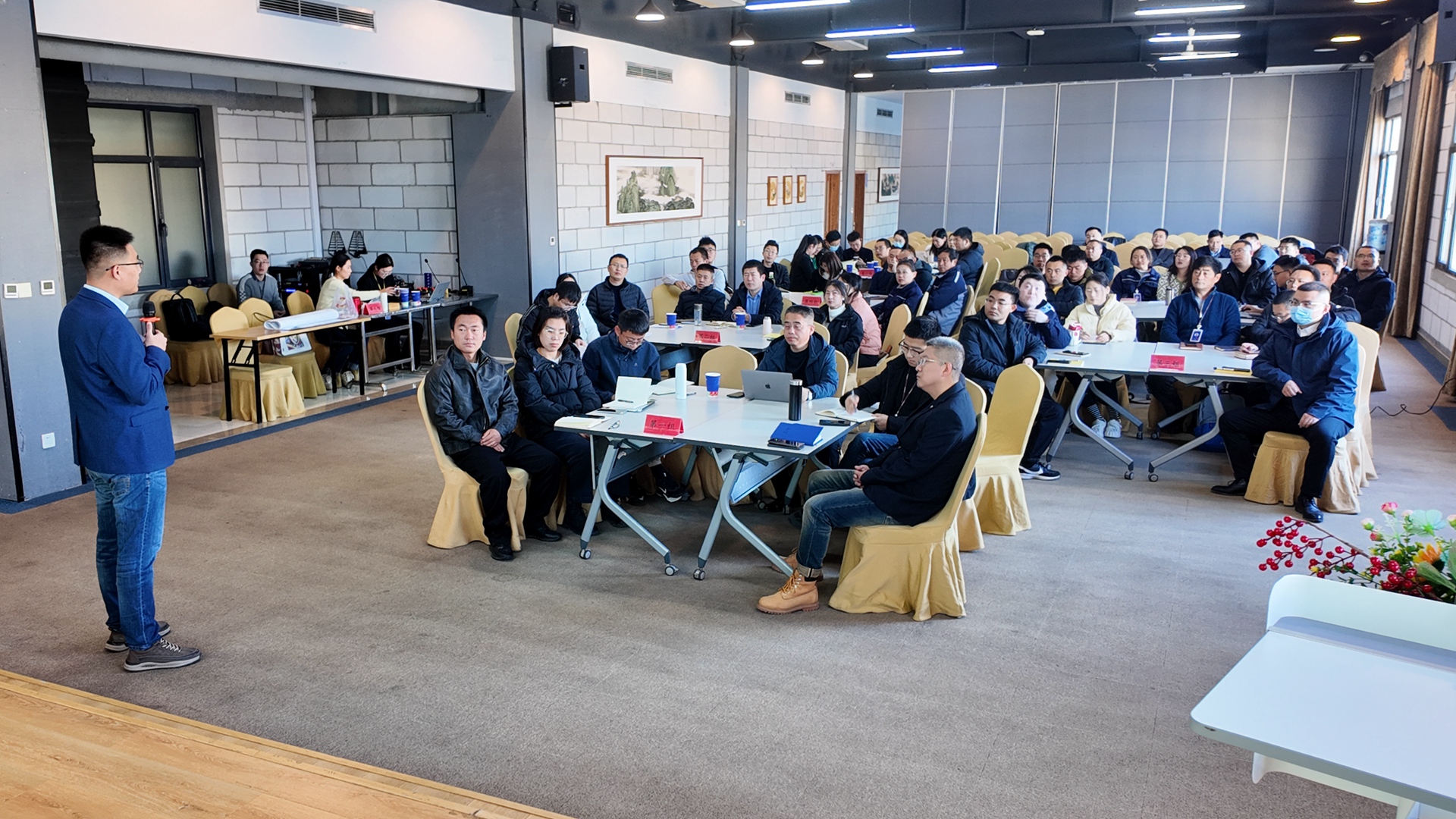 博華生(shēng)态農(nóng)業(yè)組織開(kāi)展财務視(shì)角下(xià)的(de)業(yè)務分(fēn)析研討(tǎo)會(huì)